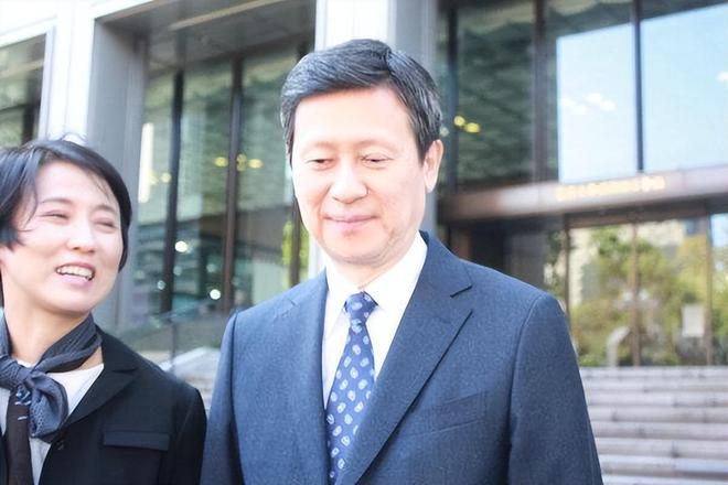 ”同一女星亲兄弟为财权内斗互撕韩国财阀家族丑闻：父子“共享(图7)